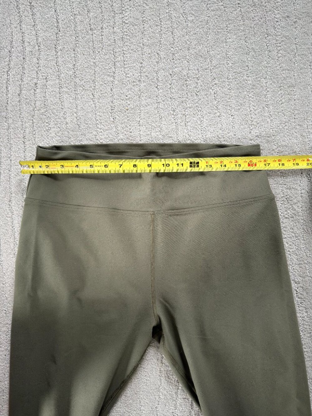 Peloton Women’s 2X Olive Green Cropped Leggings Capri Workout Pants - Picture 6 of 9